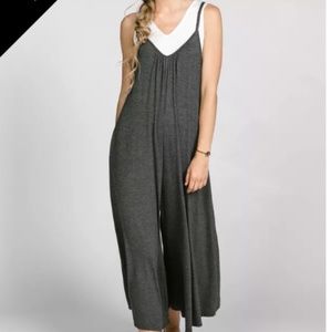 Agnes & Dora V neck Jumper